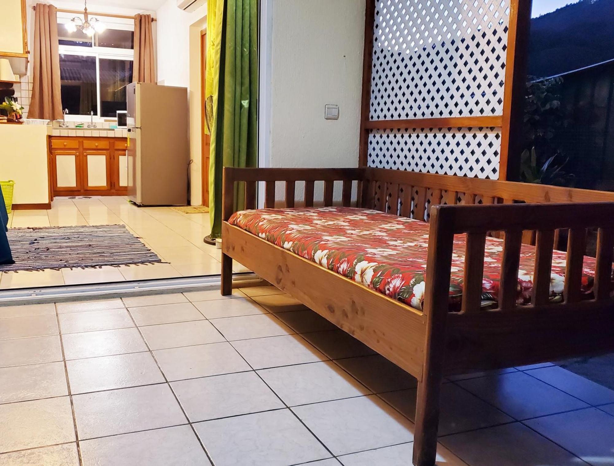 Studio Iti Fare Tepua Lodge Uturoa Exterior foto
