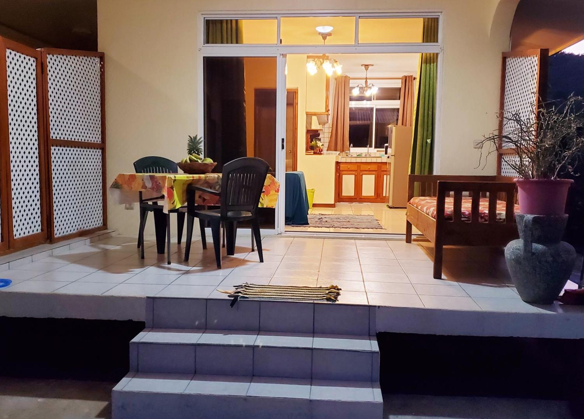Studio Iti Fare Tepua Lodge Uturoa Exterior foto